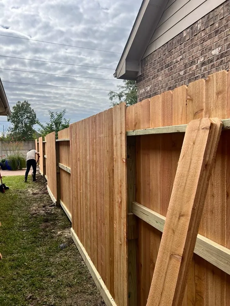 Slide of EZ & FAST Roofer's Contractors