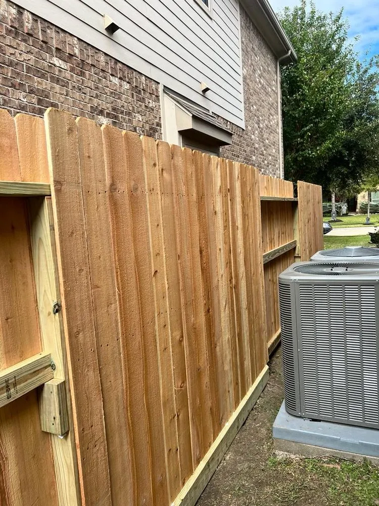 Slide of EZ & FAST Roofer's Contractors