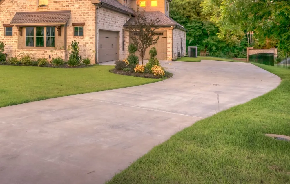 Slide of EZ Contractor