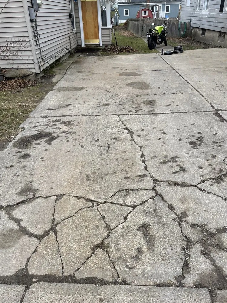 Slide of EZ PZ Power Washing