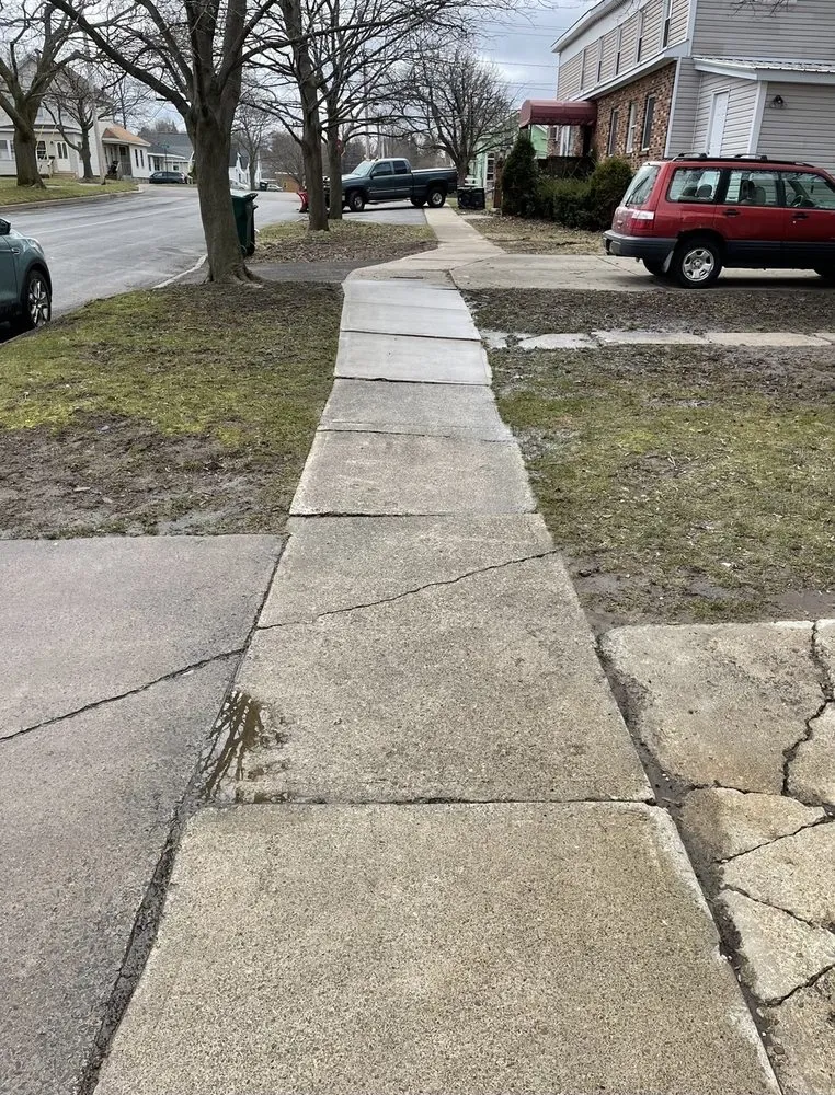 Slide of EZ PZ Power Washing