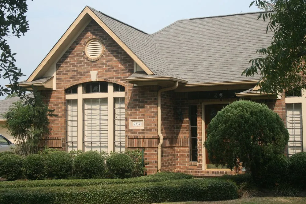 Slide of EZ Roof and Construction