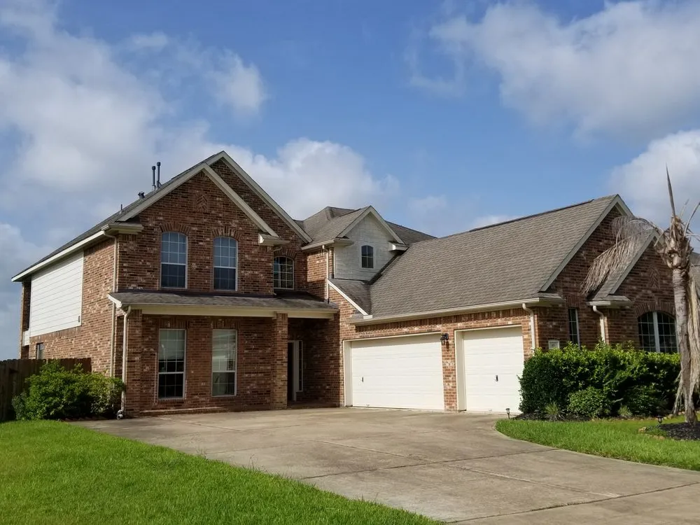 Slide of EZ Roof and Construction