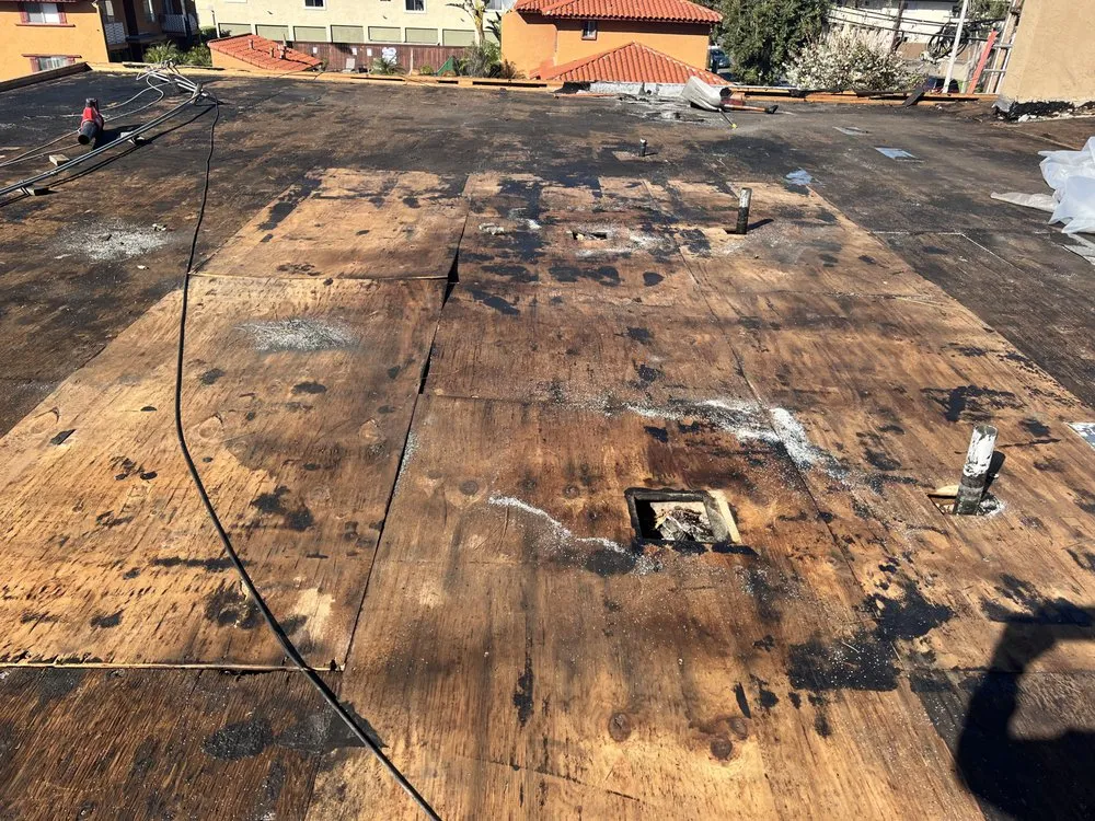 Slide of EZ Solar & Roofing 