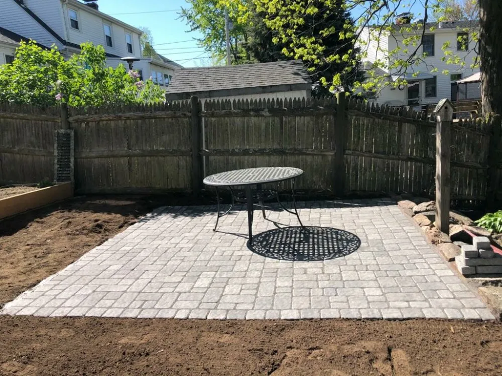 Slide of F Chacon Construction