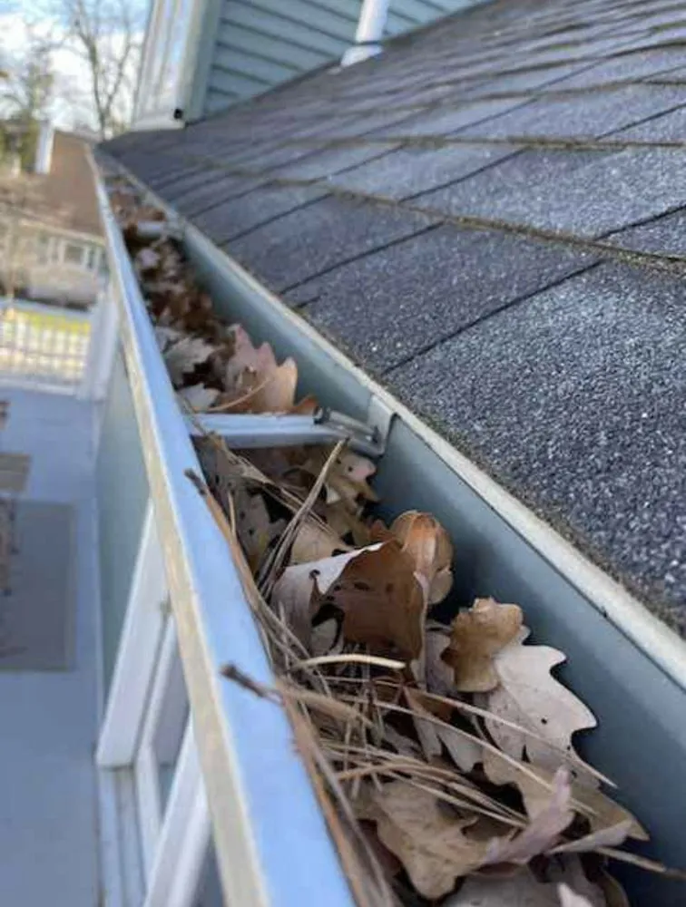 Slide of Fadi Roofing