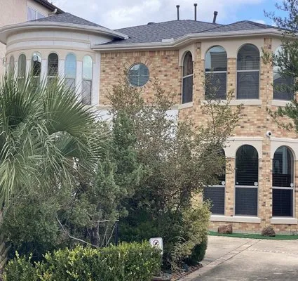 Falcon Construction and Roofing Logo