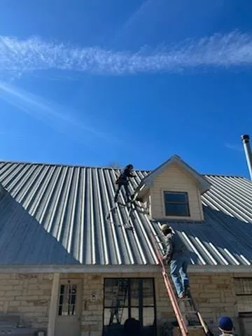 Licensed roof inspection for fast service in Huffman, TX by Falcon Roofing & Construction