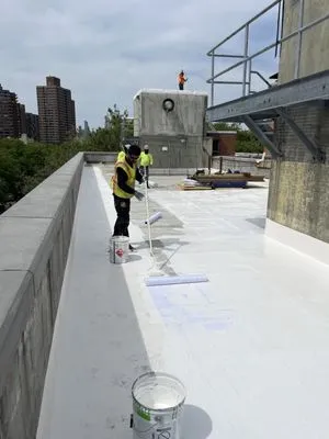 Fama Construction Logo