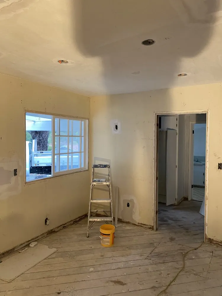 Slide of Famaul Construction