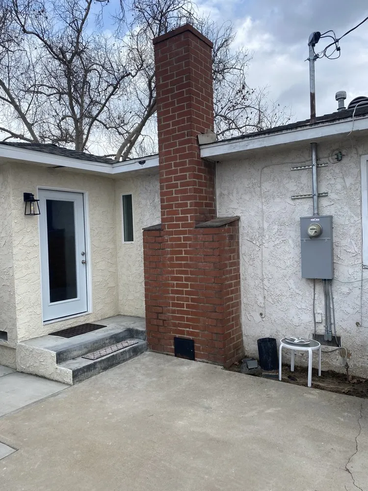 Slide of Famaul Construction