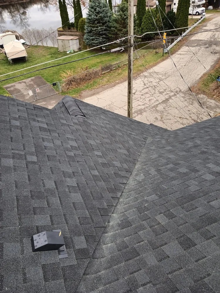 Slide of Familia Construction