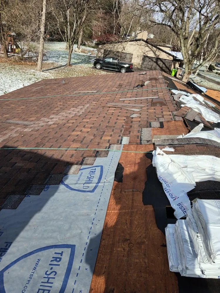 Slide of Familia Construction