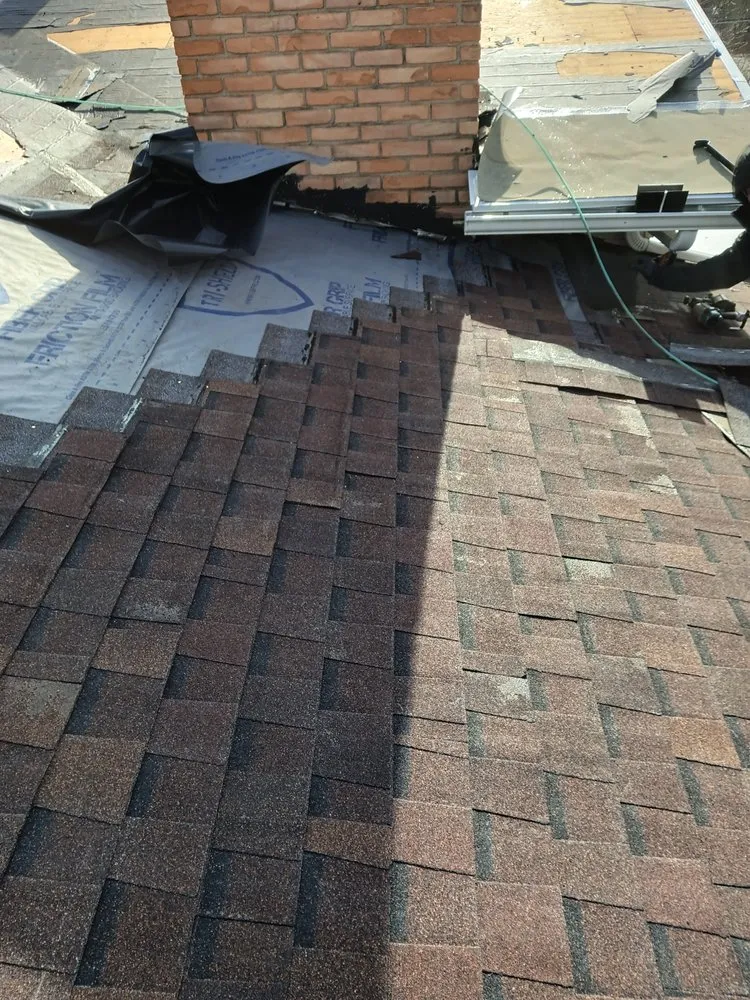 Slide of Familia Construction