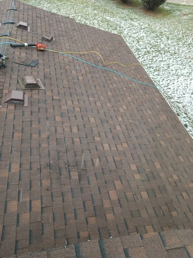 Slide of Familia Construction