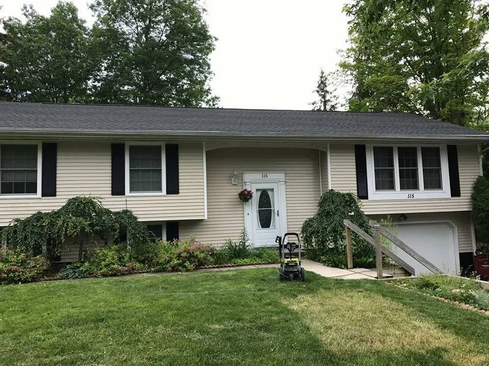 Slide of Family Ties Contracting