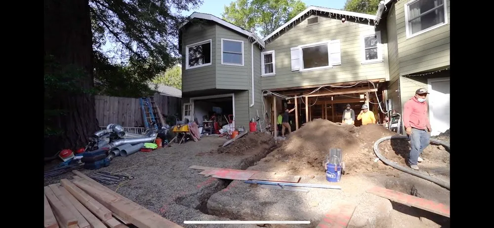 Slide of Fanama Builders