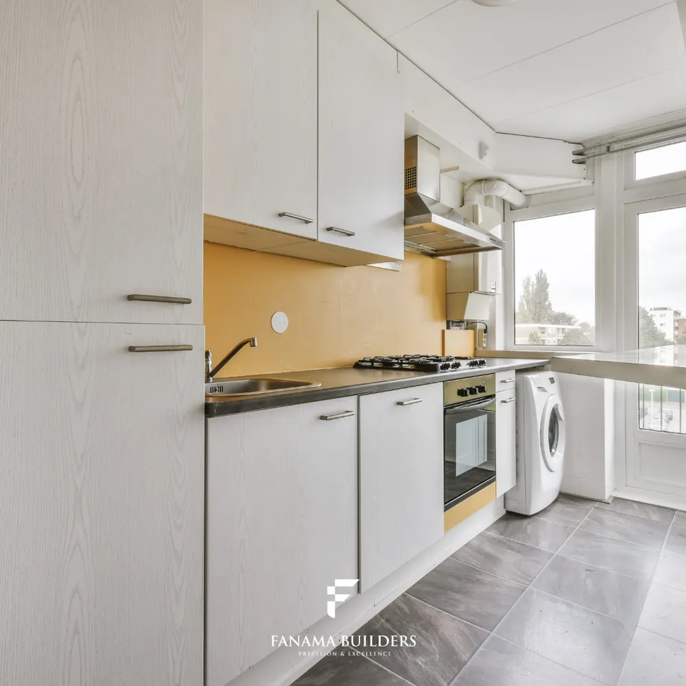 Slide of Fanama Builders