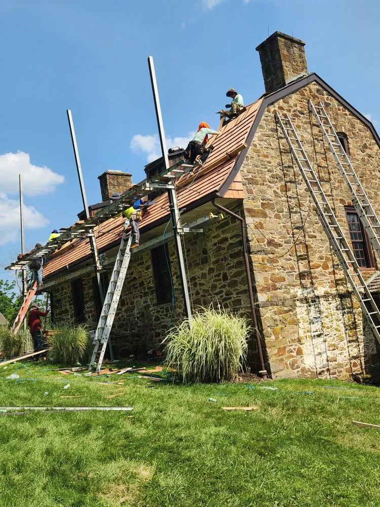 Slide of Fantanstic Roofs