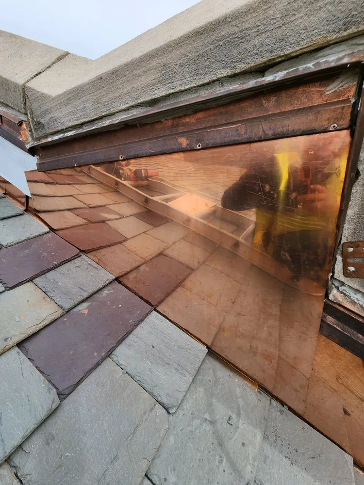 Slide of Fantanstic Roofs