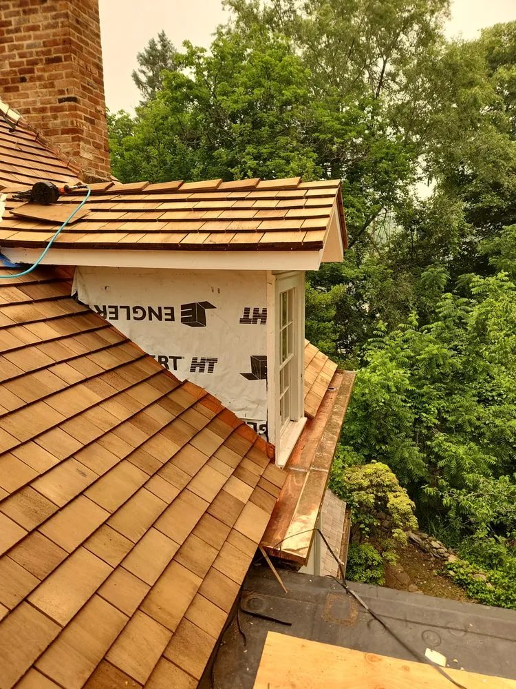 Slide of Fantanstic Roofs