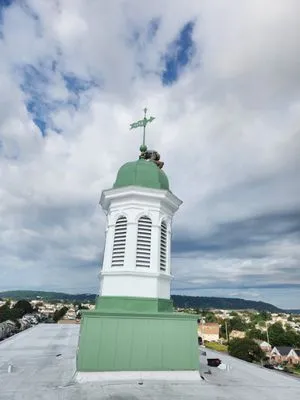 Fantanstic Roofs Logo