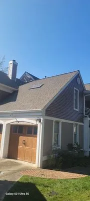 Farland Roofing Logo