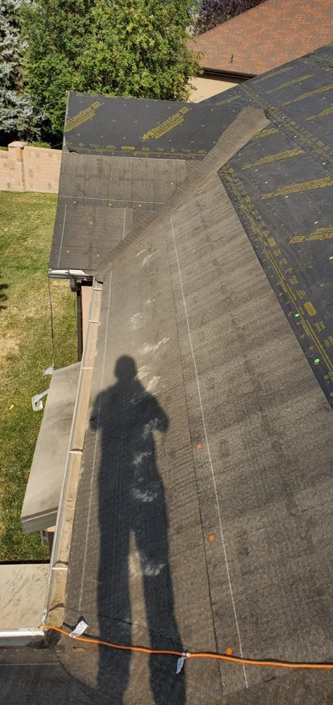 Slide of Fast Roofing