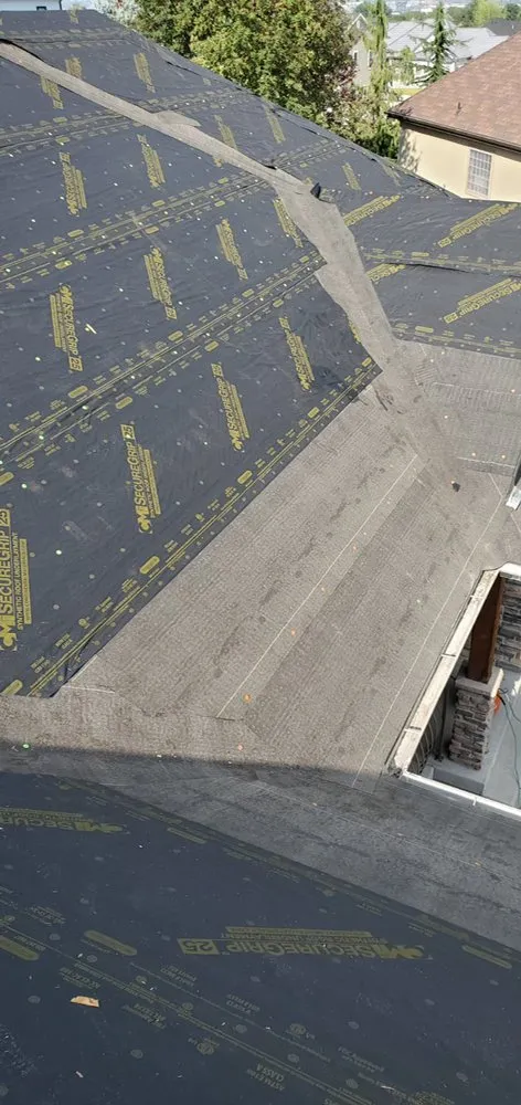 Slide of Fast Roofing