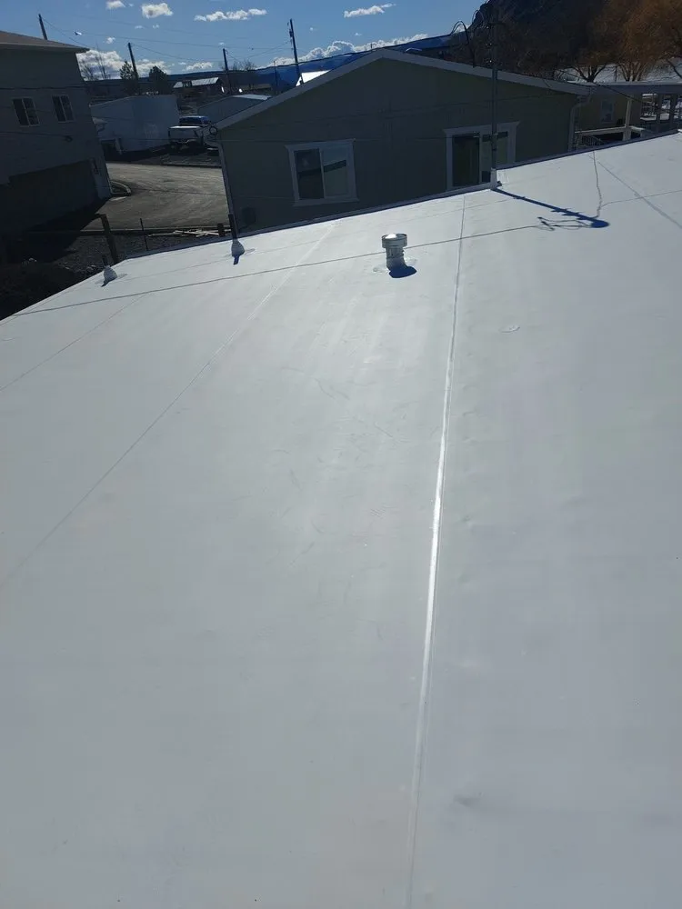 Slide of Fast Roofing