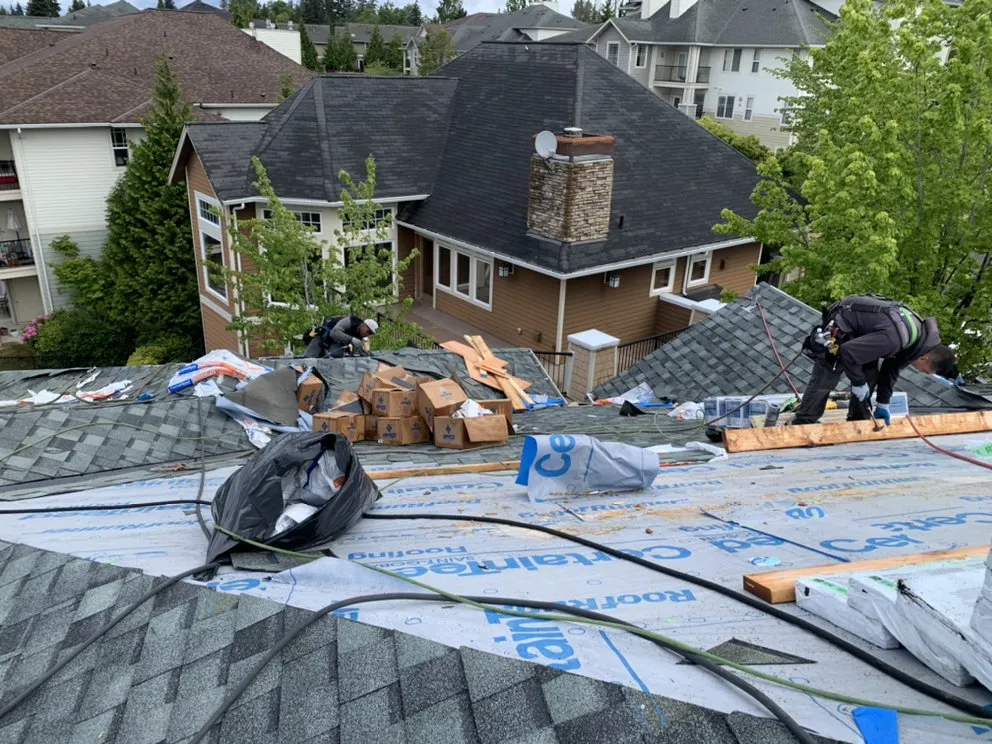 Slide of Fast Roofing