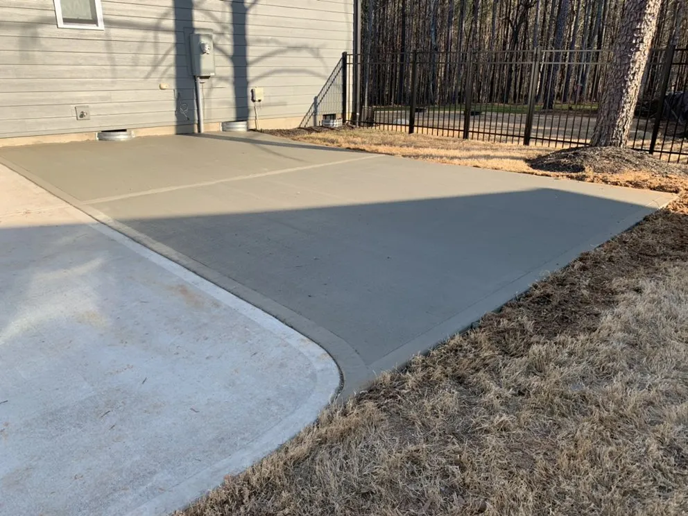 Expert shingle roofing service experts serving Willow Spring, NC - FatCat Construction
