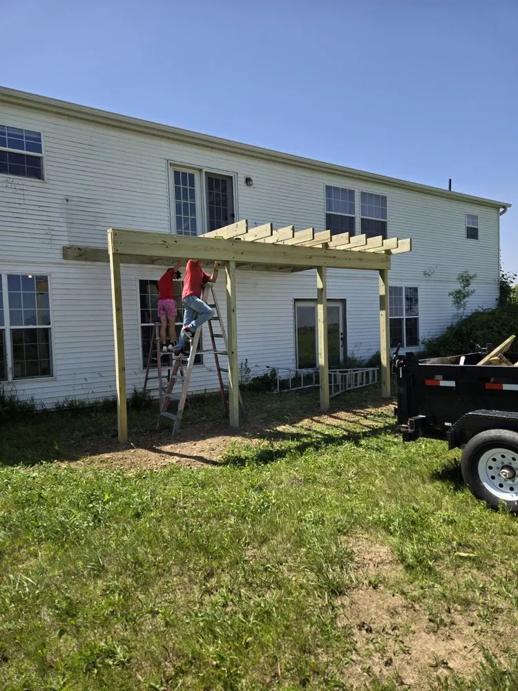 Reliable roof repair experts serving Saint Charles, IA - Faux Construction