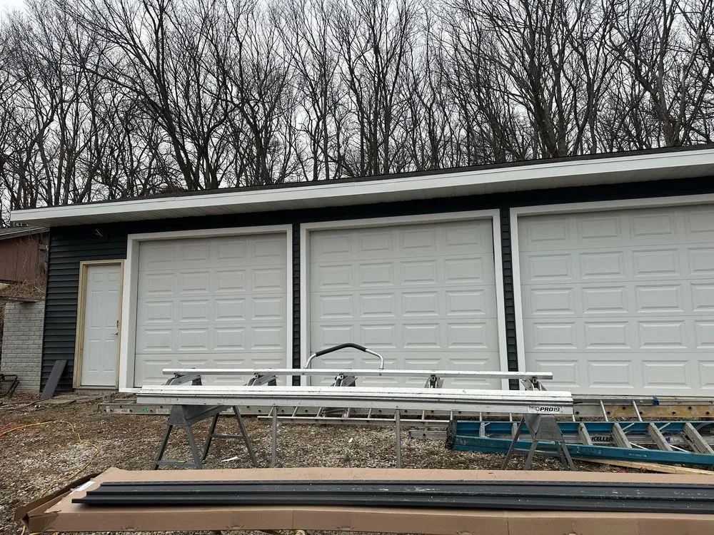 Licensed roof replacement in Saint Charles, IA - Faux Construction