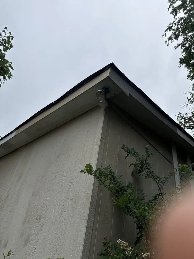 Slide of FD Roofing & Construction