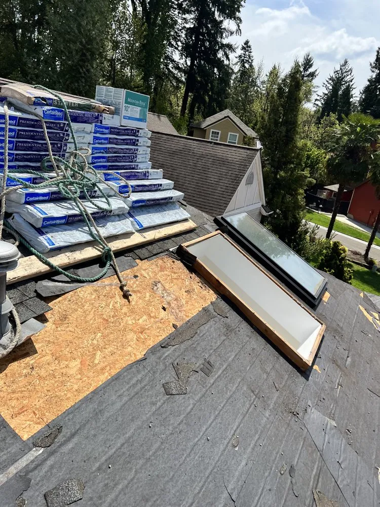Licensed metal roofing installation with free inspection in Hillsborro, OR by Fearless Tiger Construction