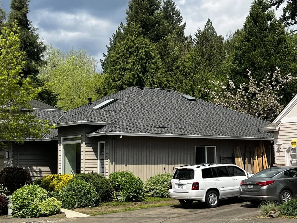 Professional roof installation for fast service across Hillsborro, OR - Fearless Tiger Construction