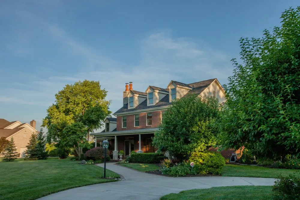 Slide of Feazel Roofing