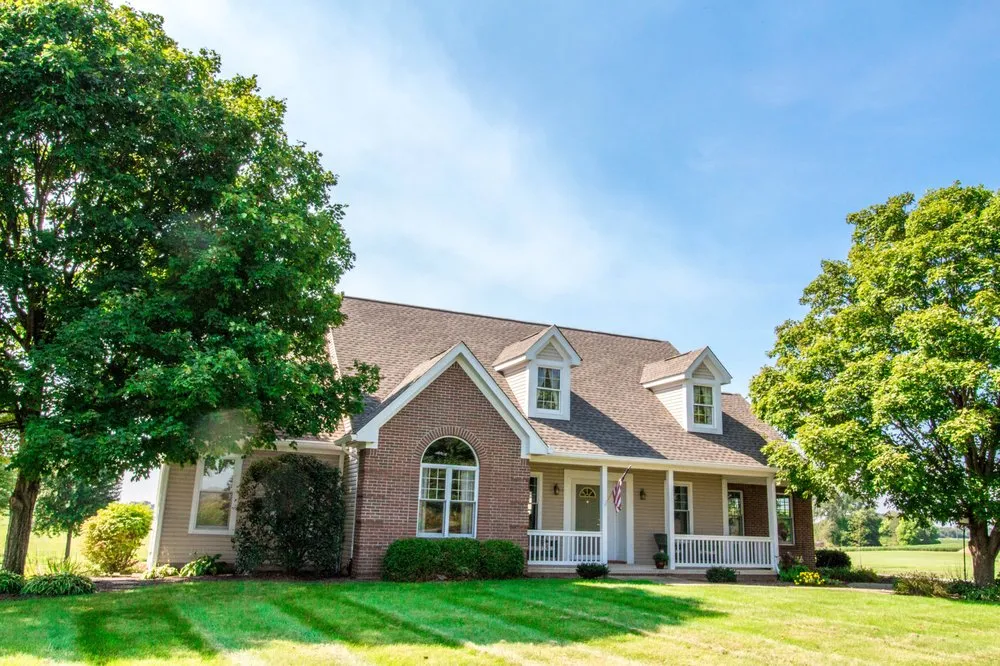 Slide of Feazel Roofing