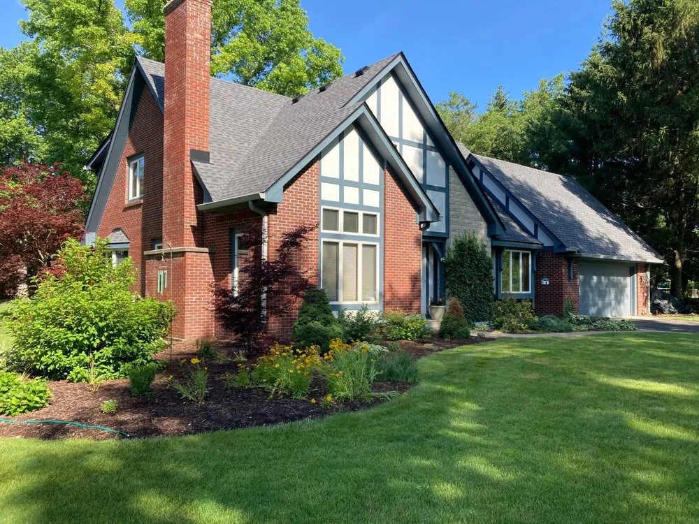 Slide of Feazel Roofing