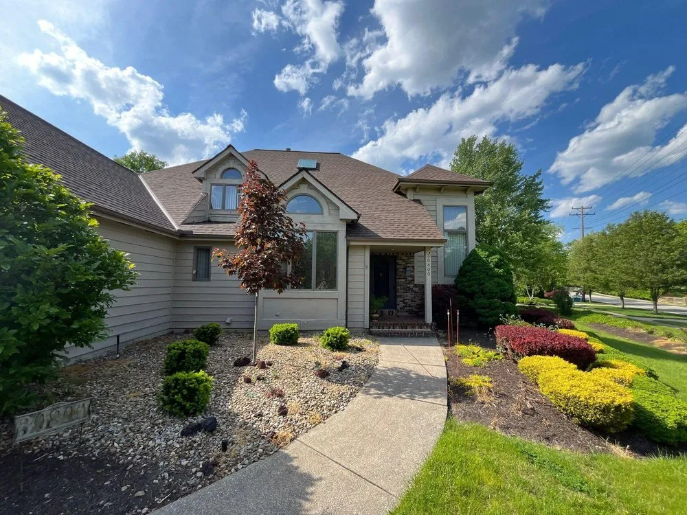 Slide of Feazel Roofing