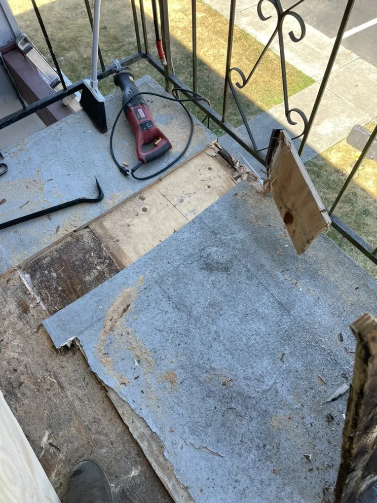 Slide of Felipe's C & F Roofing and Remodeling