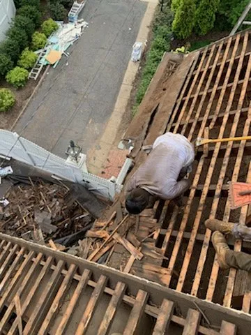 Slide of Felix General Construction