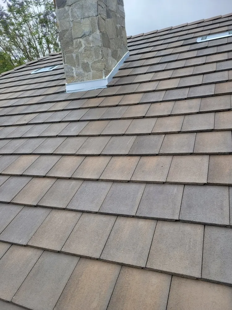 Slide of Femat Roofing