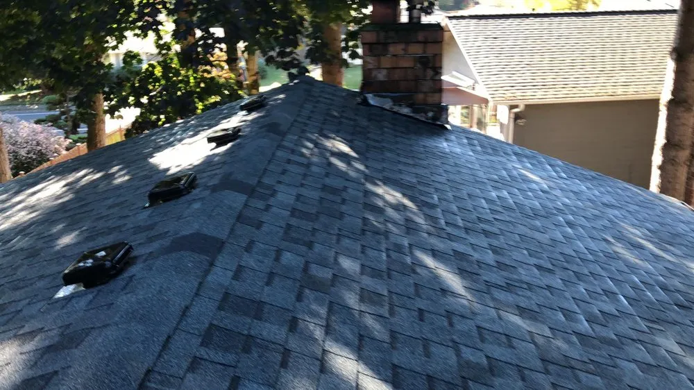 Slide of Fenix Roof Service