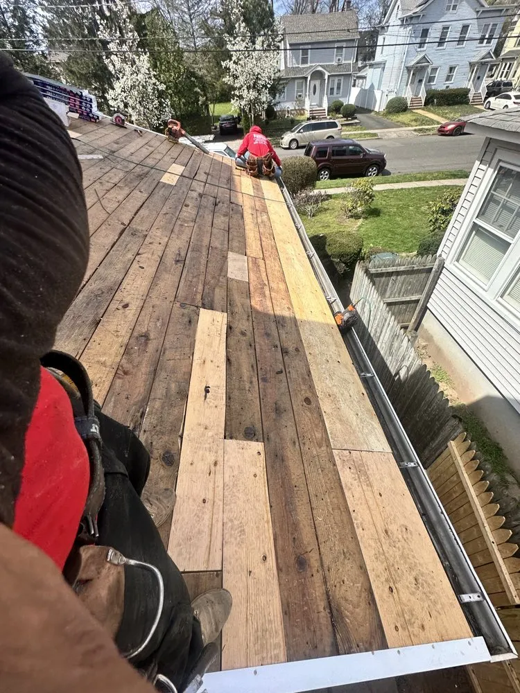 Slide of Fermin Roofing