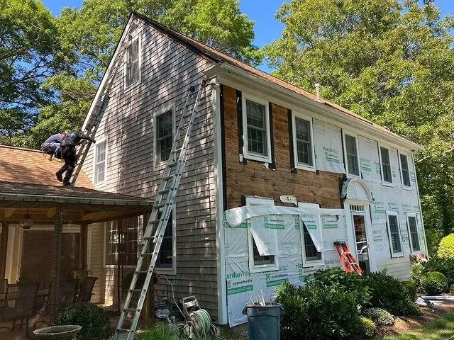 Slide of Fernandes Construction