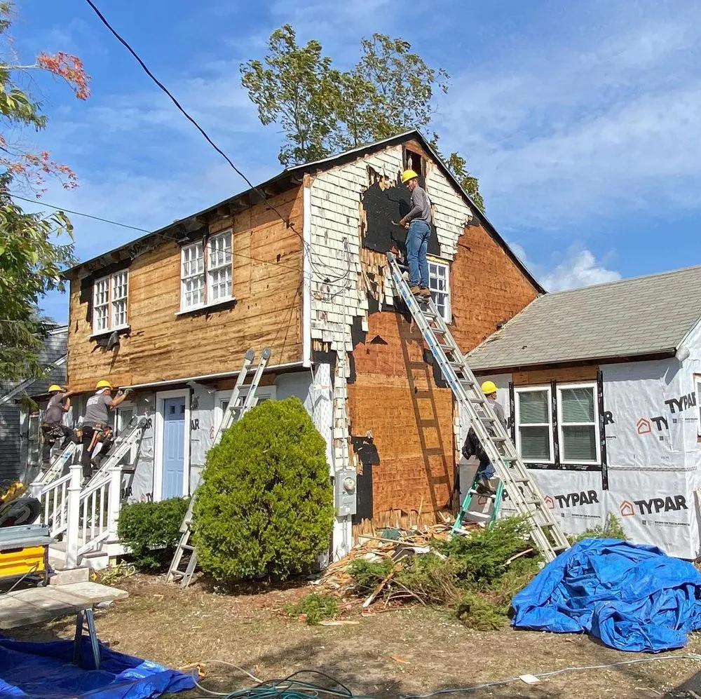 Slide of Fernandes Construction