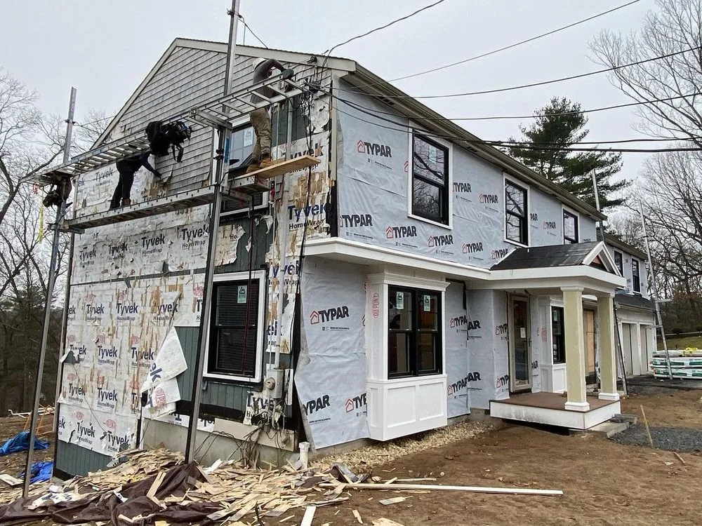 Slide of Fernandes Construction