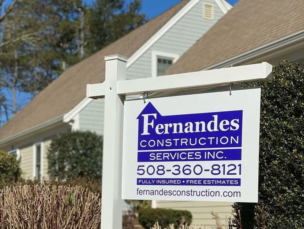 Slide of Fernandes Construction